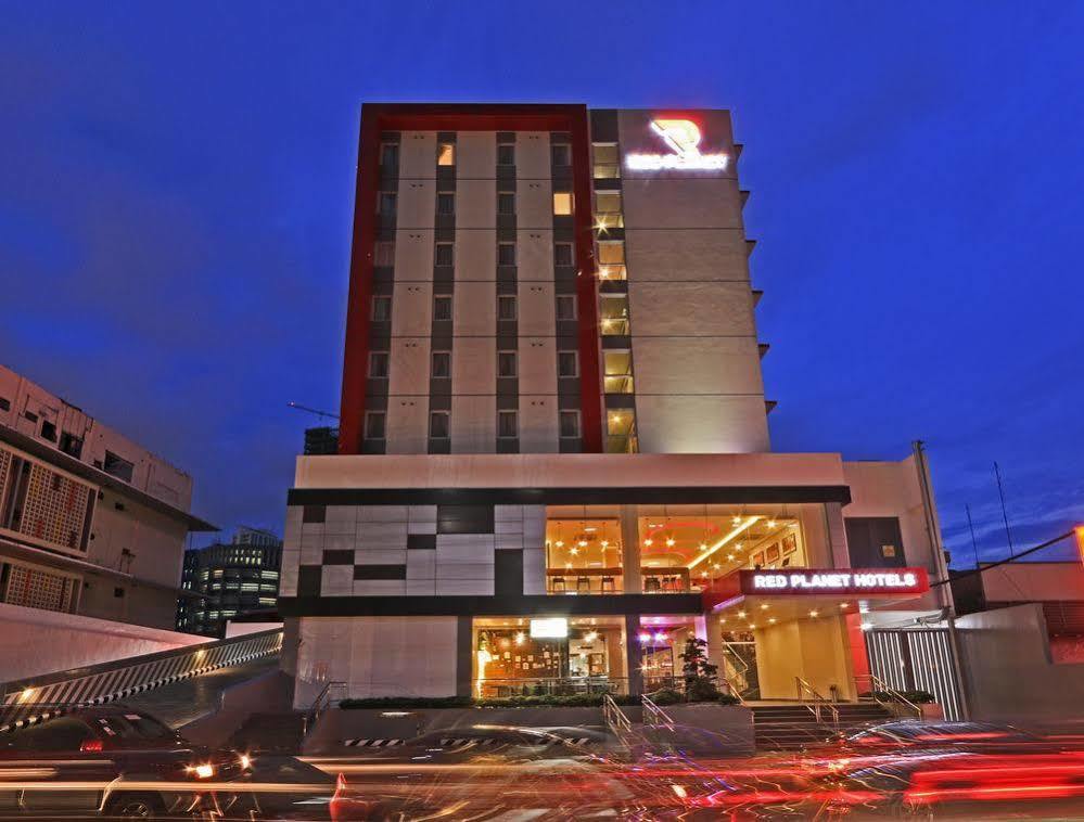 Red Planet Makati Amorsolo Makati City Eksteriør bilde